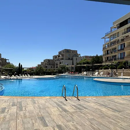 Lägenhet Luxor